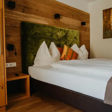 Bierhotel Loncium & Privatbrauerei 3*